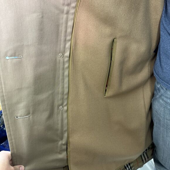 Burberrys of London Trench Coat Beige with Removable Liner Sz 44 Long - Picture 8 of 16